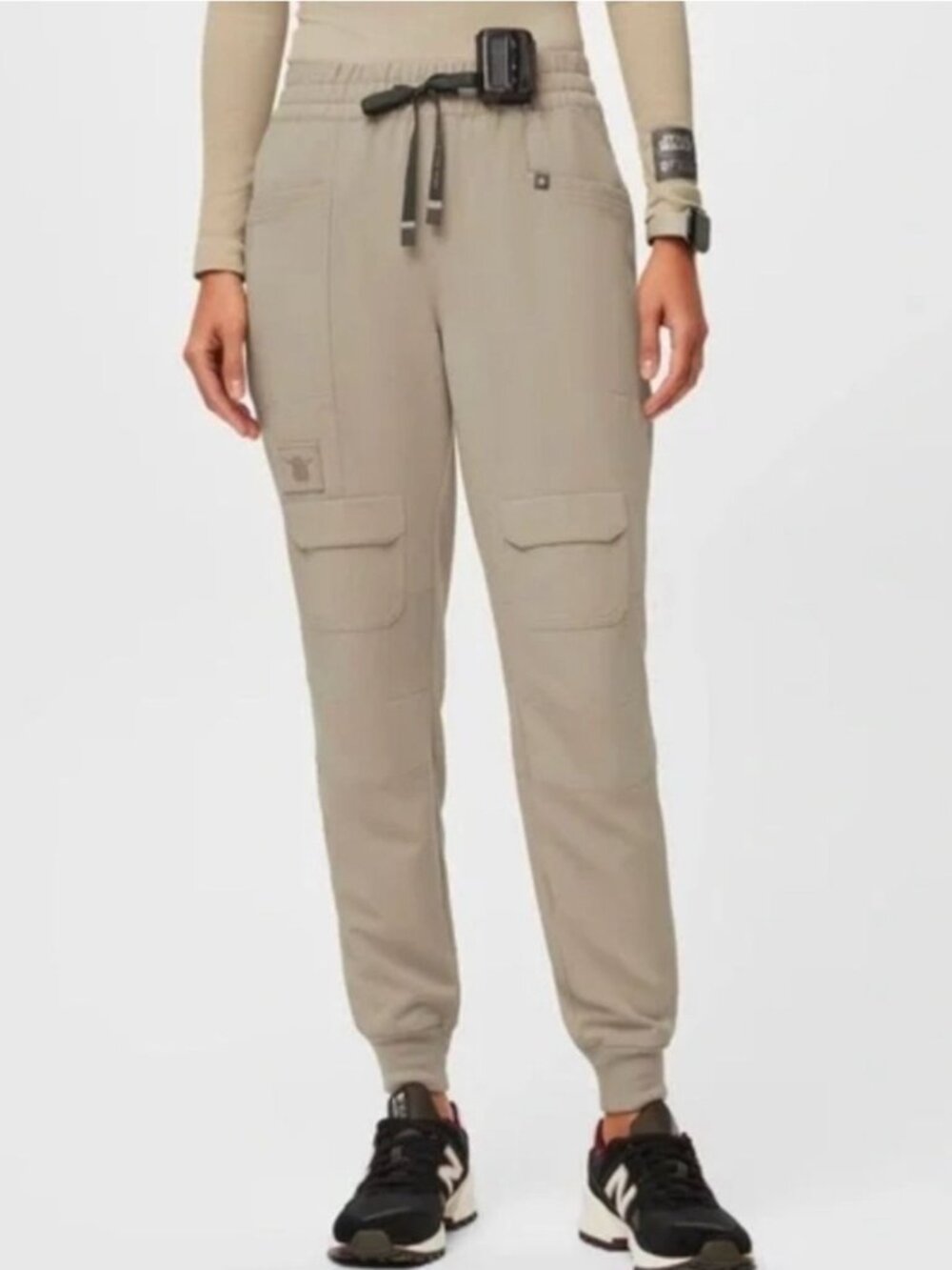 Figs x Star Wars Mandalorian Baby Yoda Tan Jogger Scrub Pants XS/Tall
